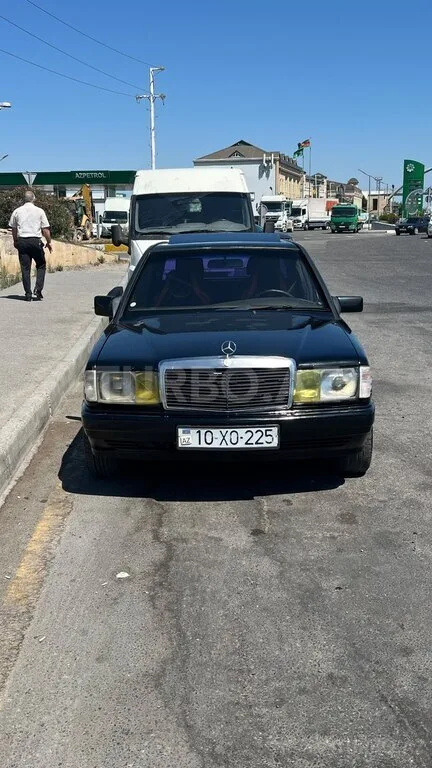 Mercedes 190 — foto 2/4