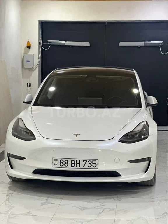 Tesla Model 3 — foto 4/4