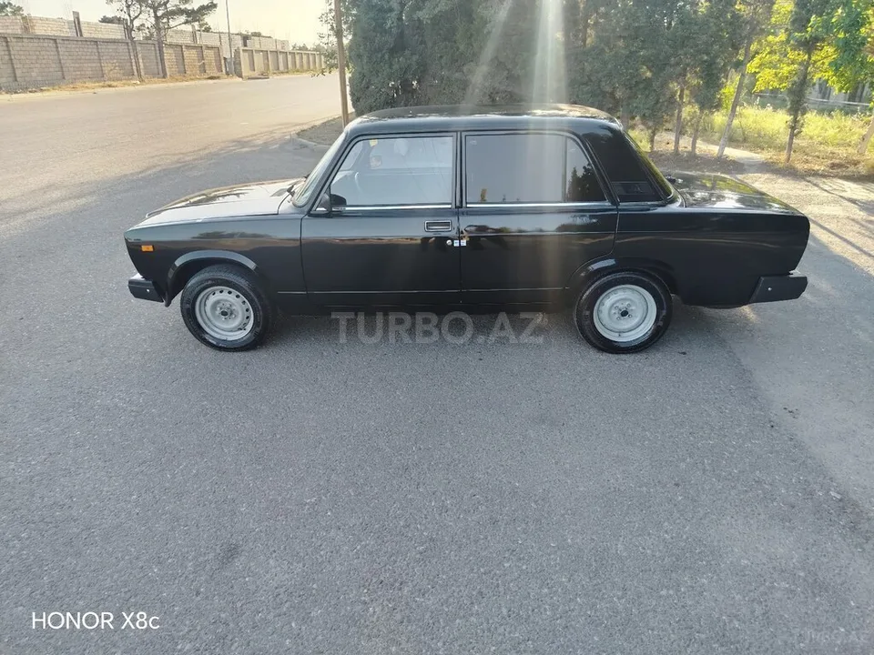 LADA (VAZ) 2107 — foto 4/4
