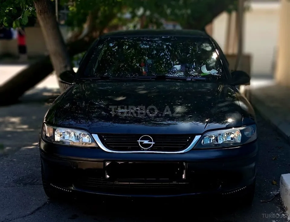 Opel Vectra — foto 1/4
