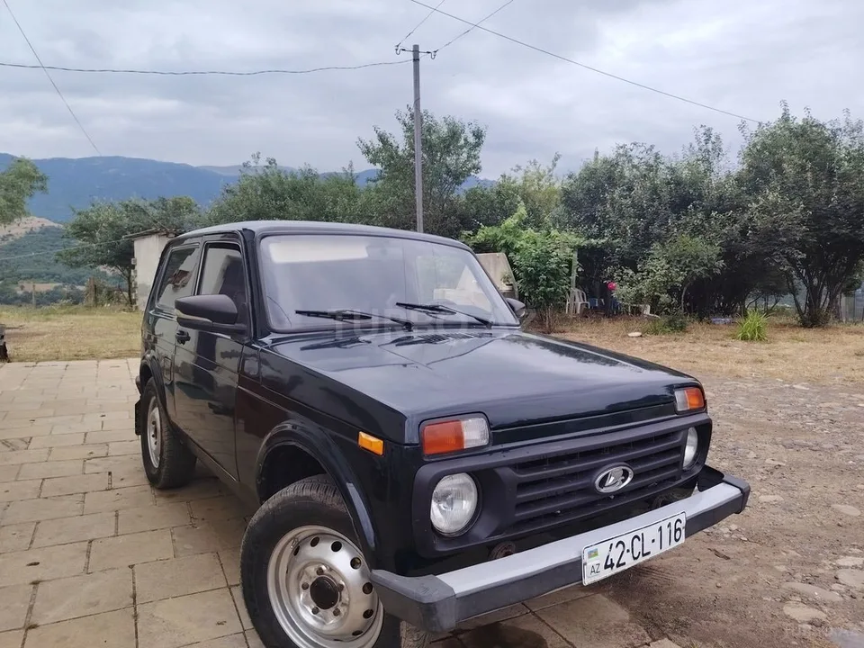 LADA (VAZ) Niva — foto 1/4