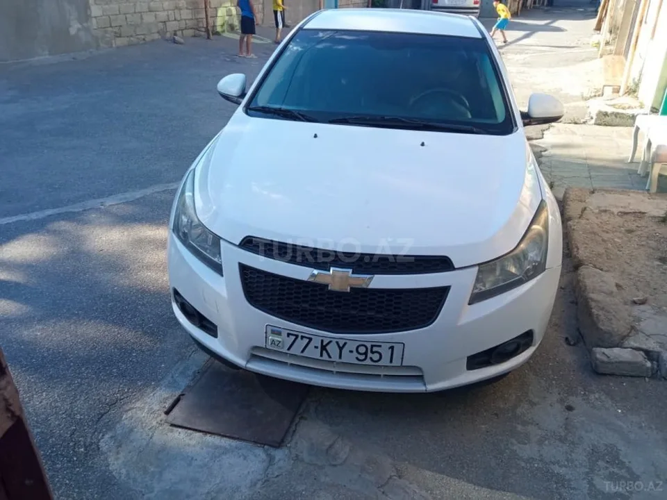 Chevrolet Cruze — фото 1/4