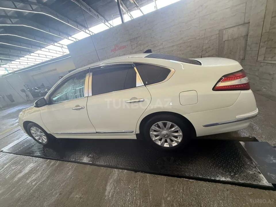 Nissan Teana — foto 2/4
