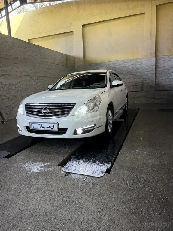 Nissan Teana — foto 4/4
