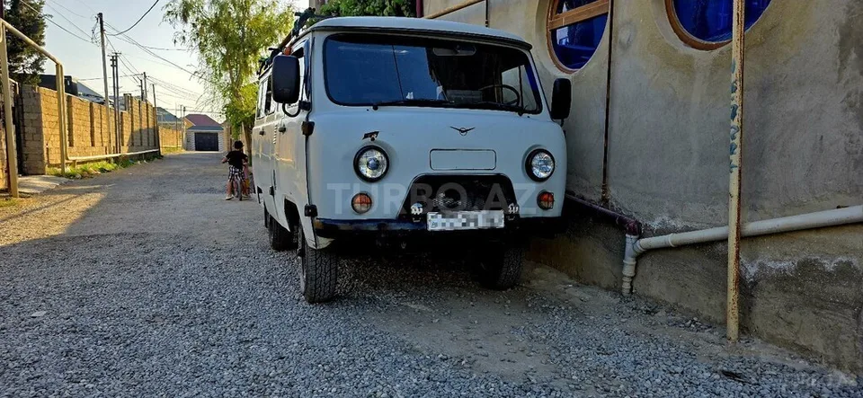 UAZ 3303 — foto 1/4
