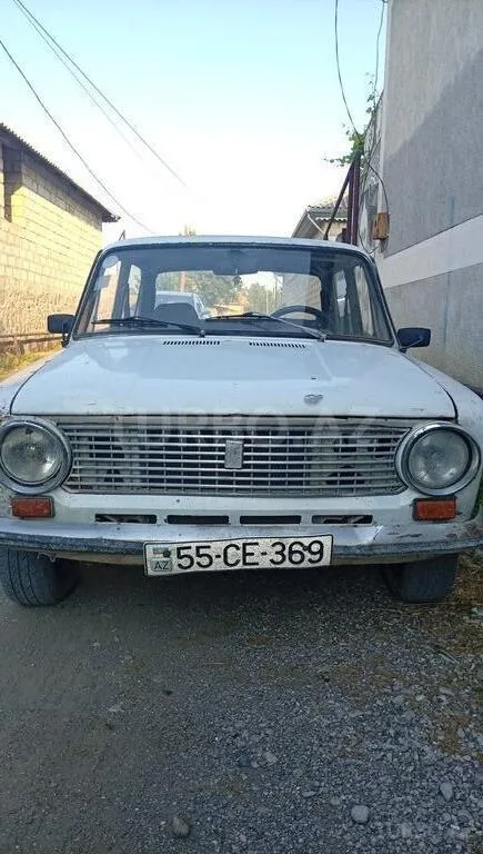LADA (VAZ) 21011 — foto 1/4