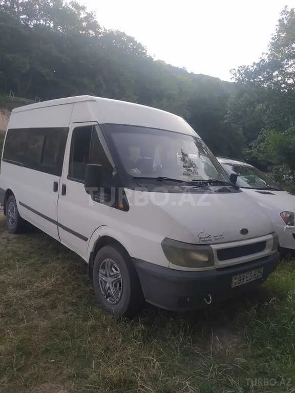 Ford Transit — foto 1/4