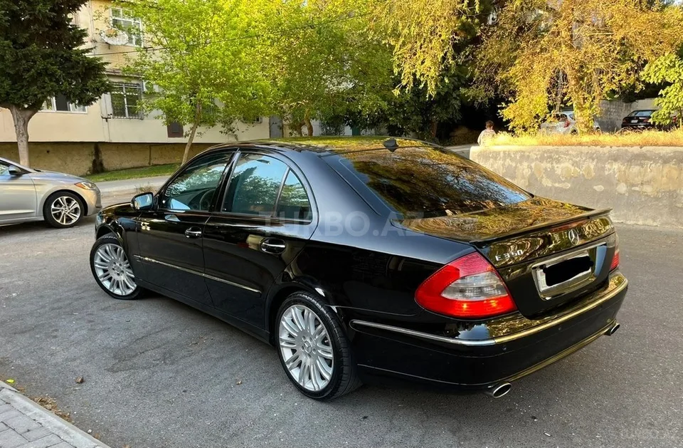 Mercedes E 280 — foto 3/4