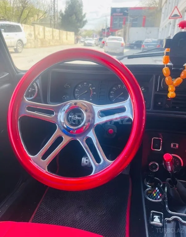 LADA (VAZ) 2107 — foto 3/4
