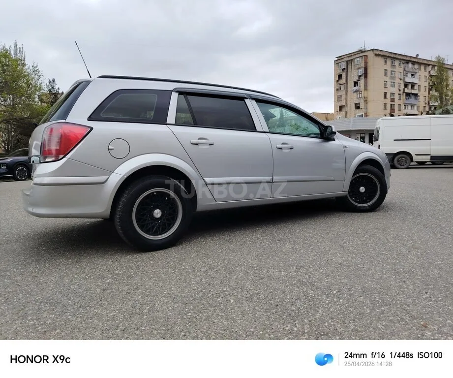 Opel Astra — фото 4/4