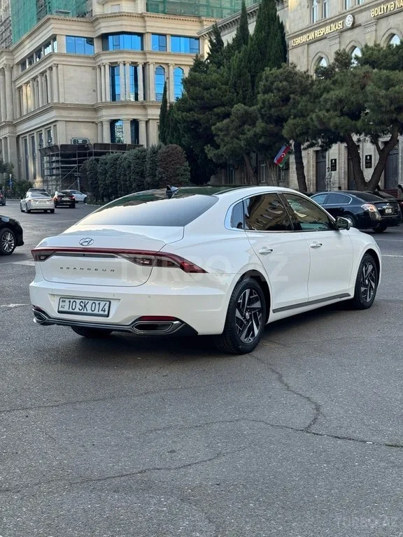Hyundai Grandeur — foto 4/4