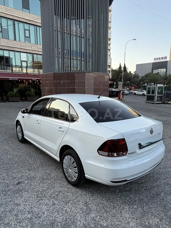 Volkswagen Polo — foto 4/4