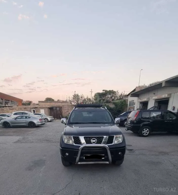Nissan Navara — foto 1/4