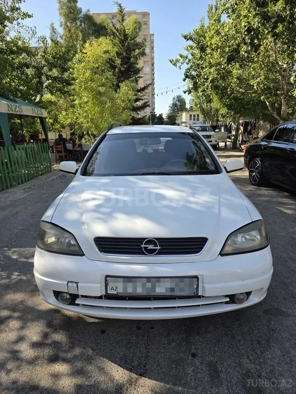 Opel Astra — foto 1/4