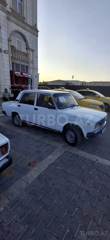 LADA (VAZ) 2107 — foto 4/4