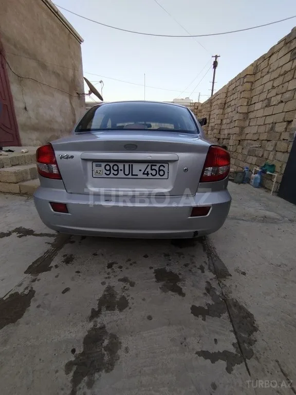 Kia Rio — foto 4/4