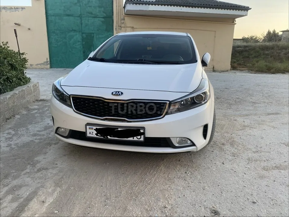 Kia K3 — foto 1/4