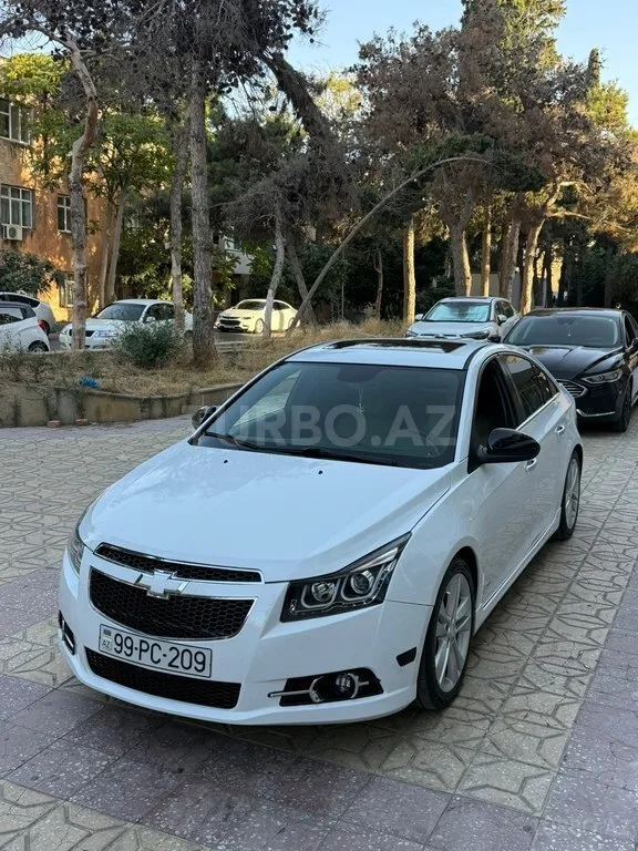 Chevrolet Cruze — фото 2/4