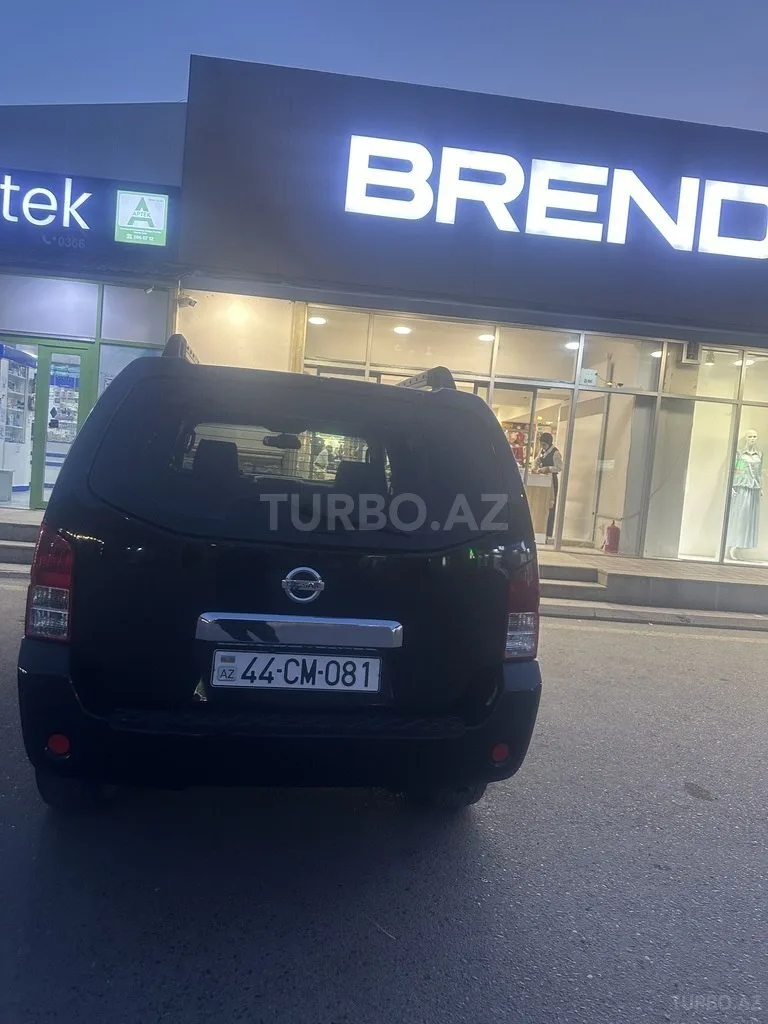 Nissan Pathfinder — foto 2/4
