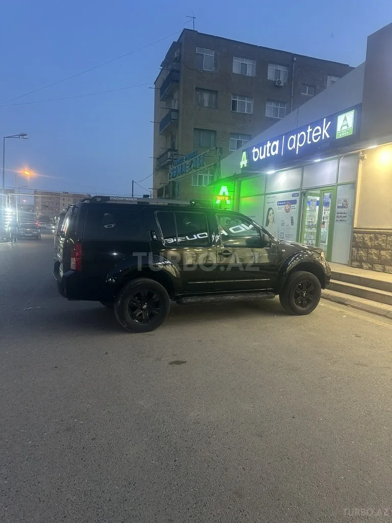 Nissan Pathfinder — foto 3/4