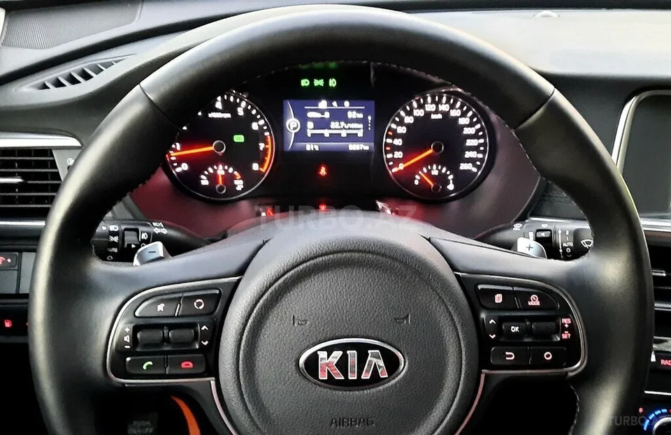 Kia Optima — foto 3/4
