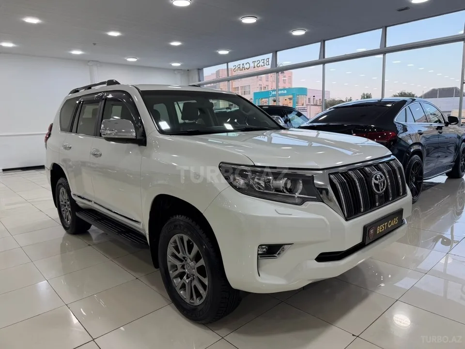 Toyota Land Cruiser Prado — foto 3/4