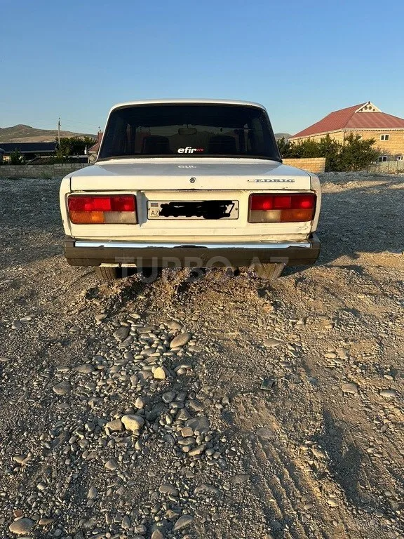 LADA (VAZ) 2107 — foto 4/4