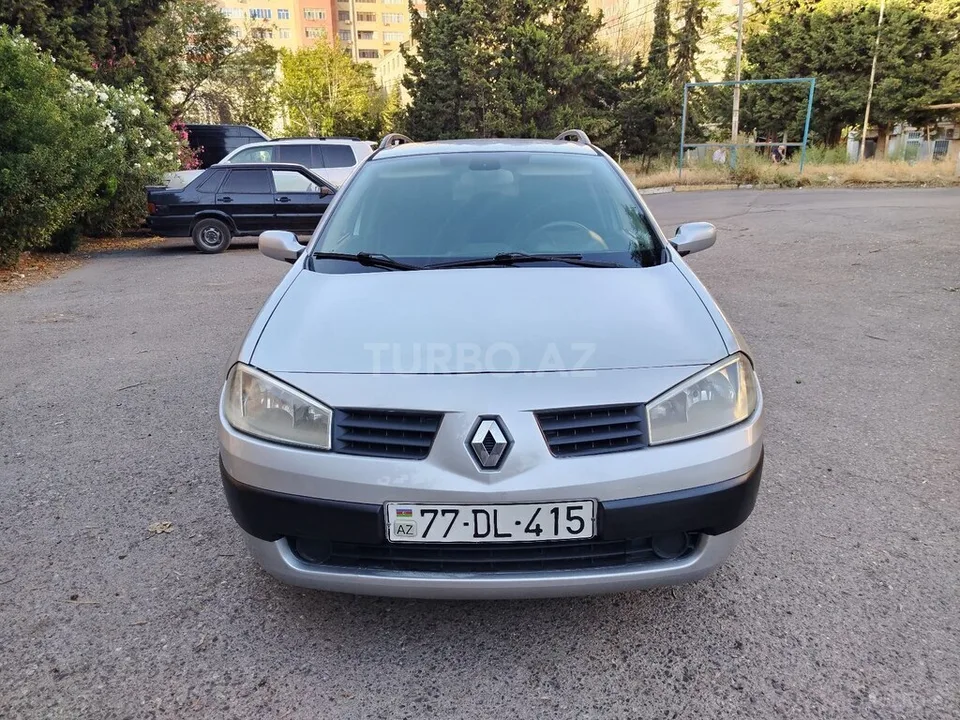 Renault Megane — foto 1/4