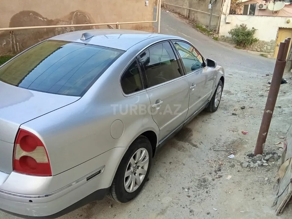 Volkswagen Passat — foto 2/4