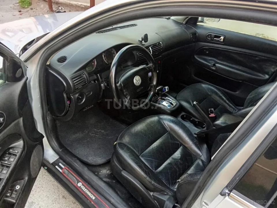 Volkswagen Passat — foto 4/4