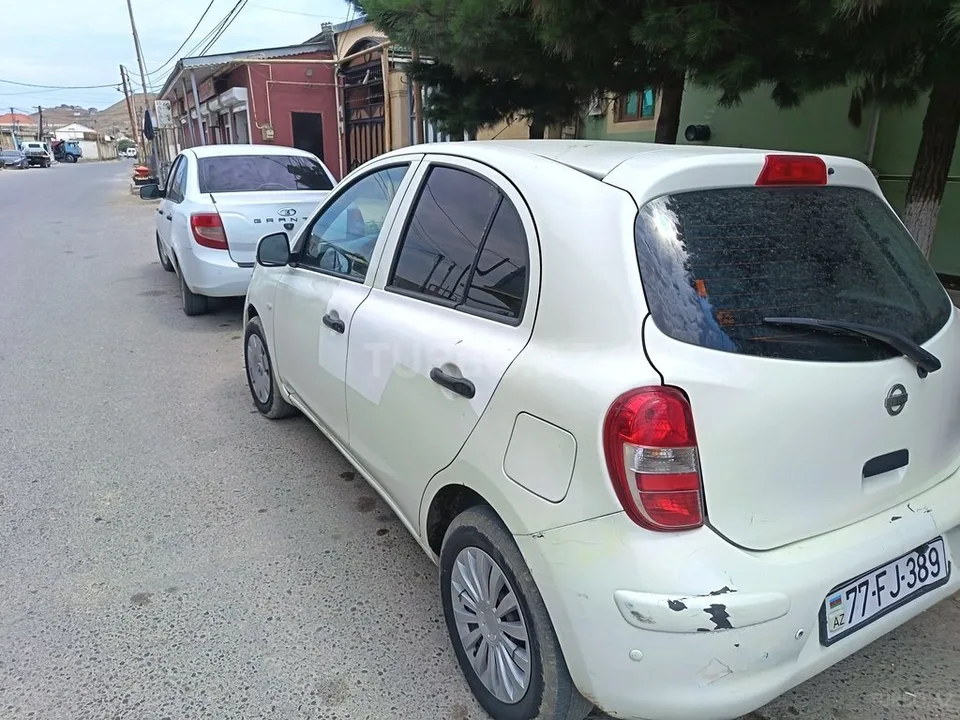 Nissan March — foto 4/4