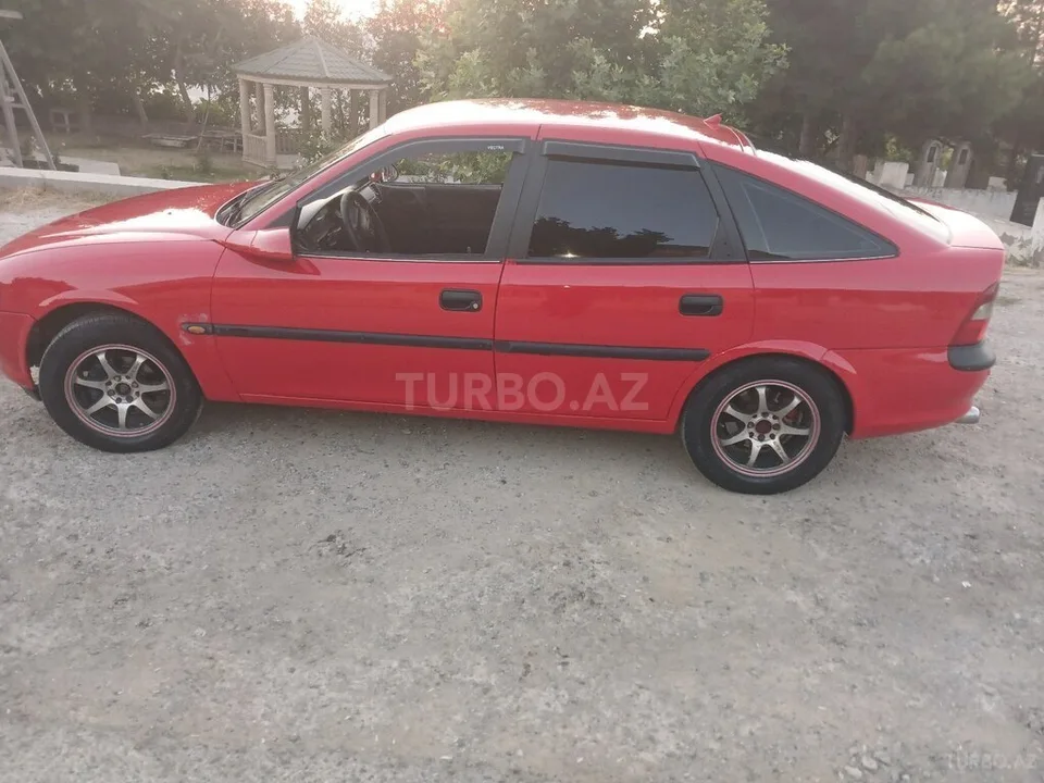 Opel Vectra — foto 2/4