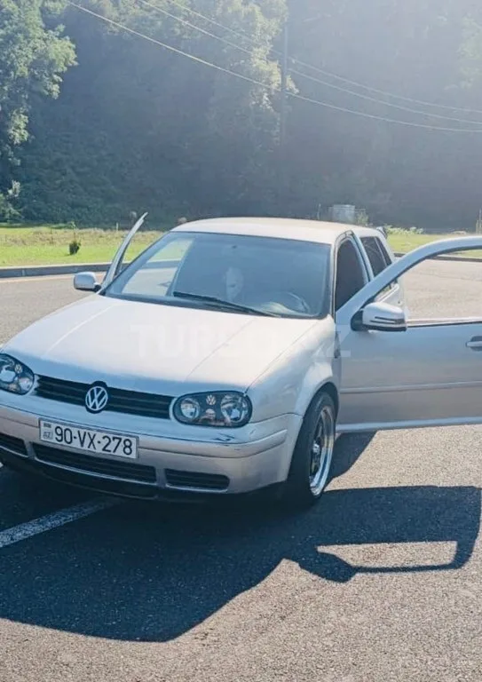 Volkswagen Golf — foto 2/4