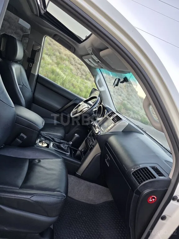 Toyota Land Cruiser Prado — foto 4/4