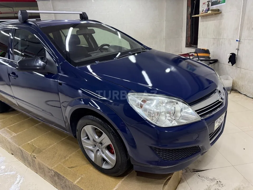 Opel Astra — foto 3/4