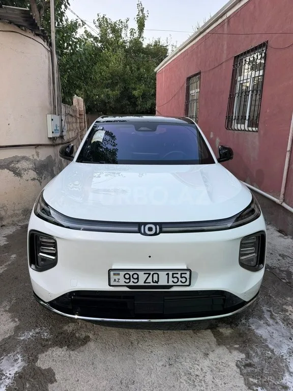 Changan Qiyuan Q07 — foto 2/4
