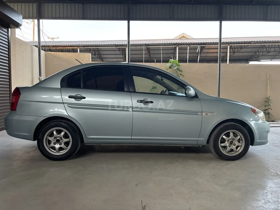 Hyundai Accent — foto 4/4