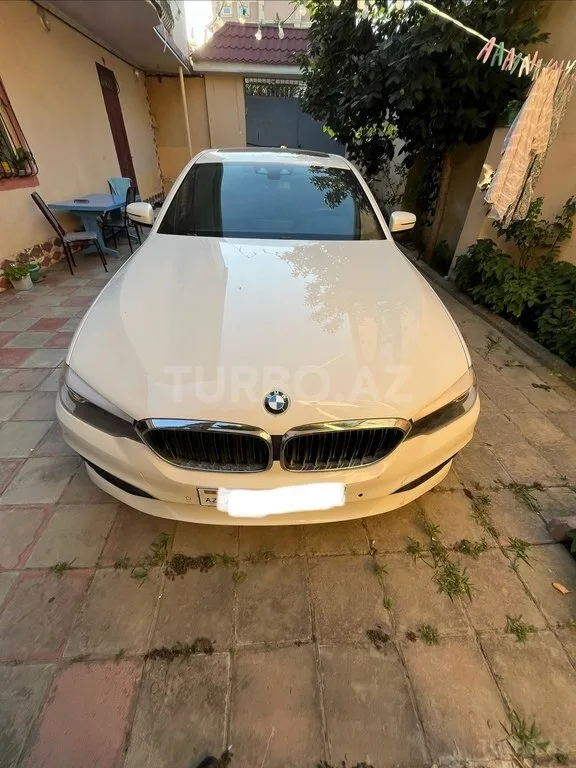 BMW 530e — foto 1/4