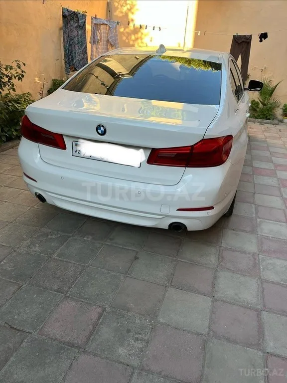BMW 530e — foto 3/4