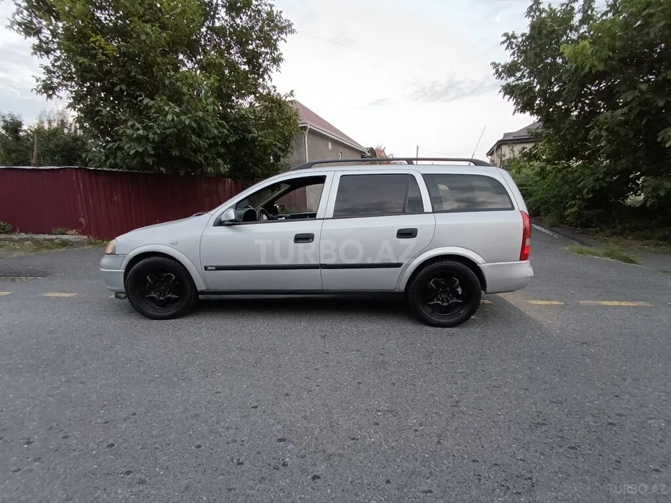 Opel Astra — foto 4/4