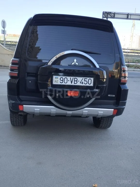 Mitsubishi Pajero — foto 2/4