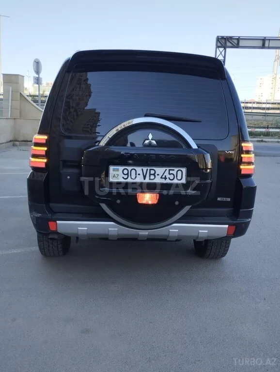 Mitsubishi Pajero — foto 3/4