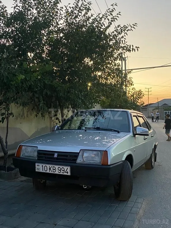 LADA (VAZ) 21099 — foto 1/4