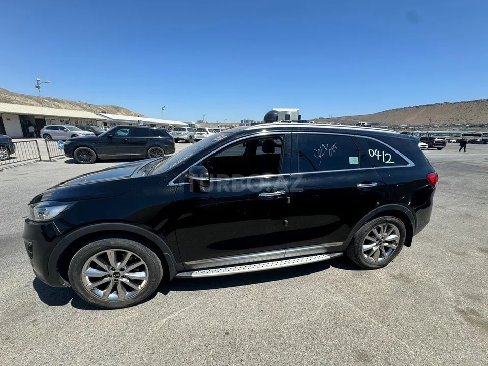 Kia Sorento — foto 4/4