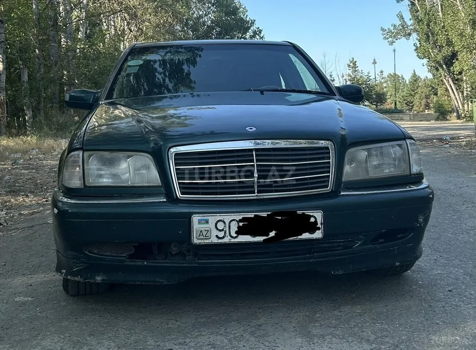 Mercedes C 230 — foto 2/4
