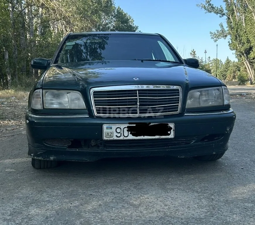 Mercedes C 230 — foto 3/4