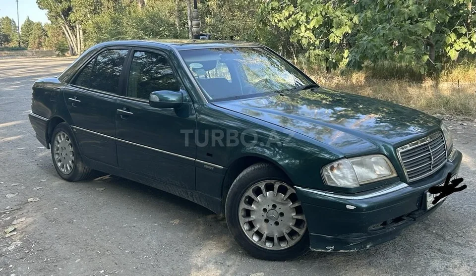 Mercedes C 230 — foto 4/4