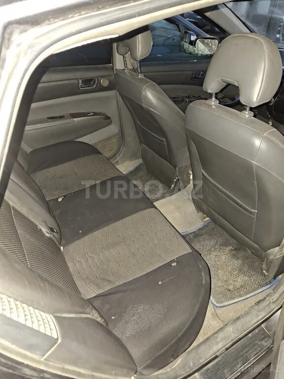 Toyota Prius — foto 3/4