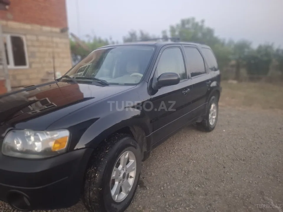 Ford Escape — foto 3/4