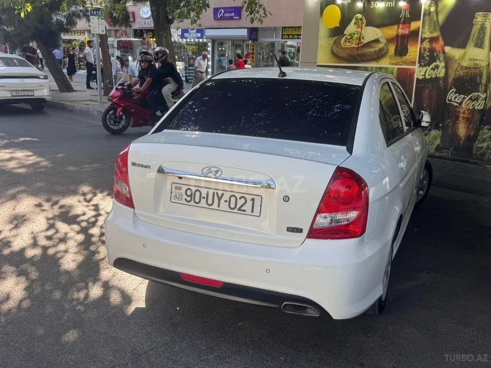 Hyundai Verna — foto 4/4